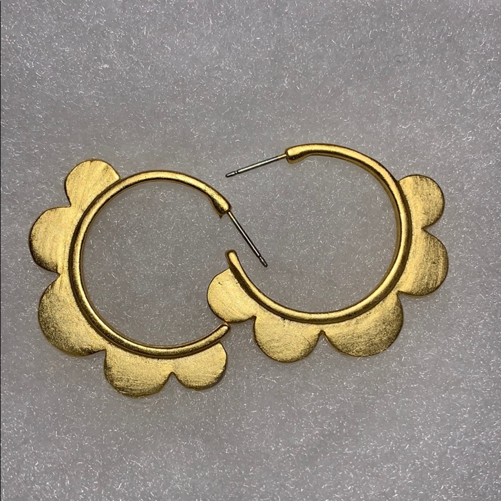 Medium Hoops